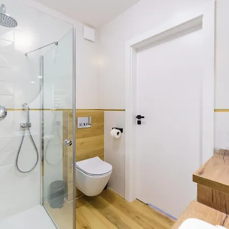 Διαμέρισμα Adyl Platany Kołobrzeg